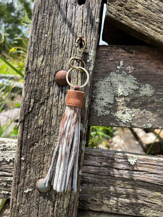 Cowhide Tassel Keyring 001