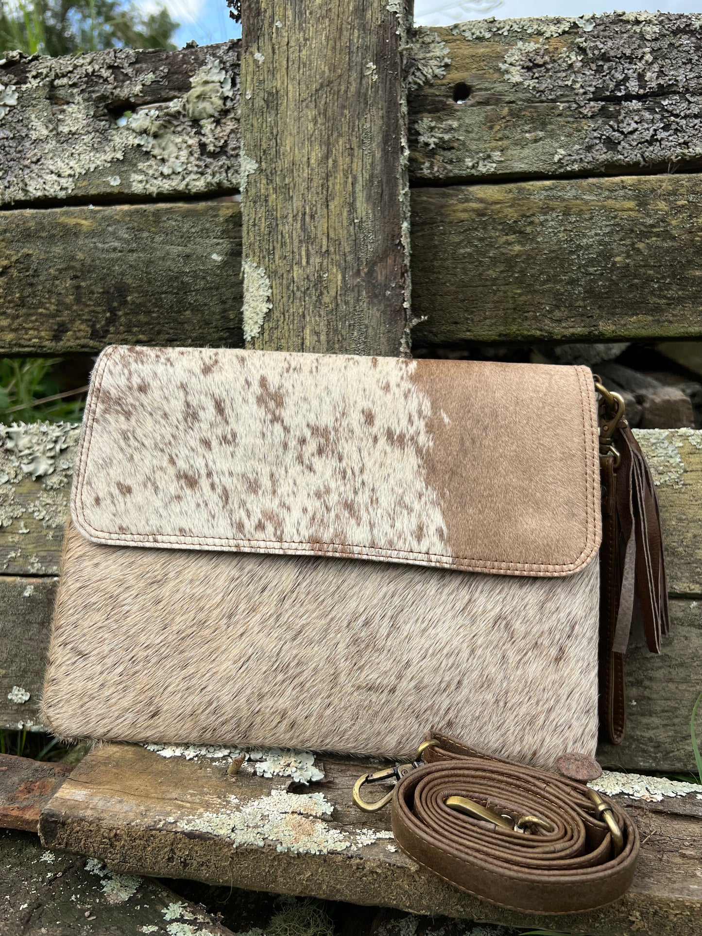 Willow CrossBody/ Large Clutch 001